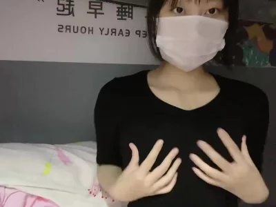 学生小妹在宿舍自慰